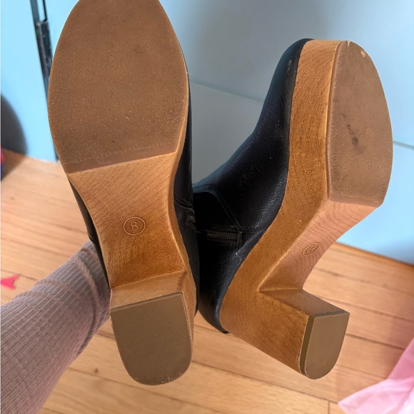 Universal Thread platform boots - Picture 2 of 4